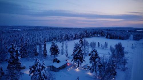 Naamijoki Villa | Oceanfront Bliss at Chalet Mummola - 4-Star Guest Rated