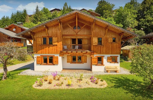 Samoens Ski Chalet | Chalet Nahuel Huapi - family break with mountain views - OVO Network