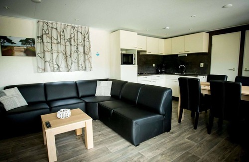 Drunen House | Cozy Chalet Minutes from Loonse and Drunense Duinen