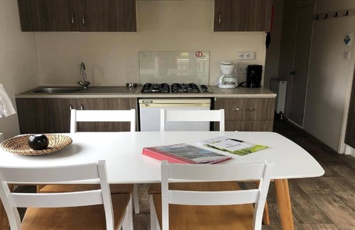 Udenhout Cottage | Cozy Chalet Near Loonse and Drunense Duinen with Pool