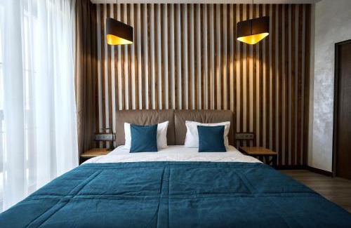 Bukovel Ski Chalet | Experience CHALET NEBO: Pet Friendly with Top Ratings!