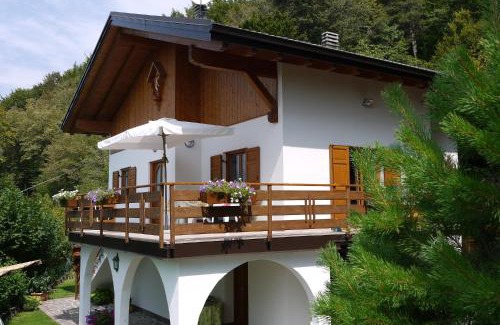 Madruzzo Ski Chalet | Scenic Chalet by the Lake with Exceptional 10/10 Rating