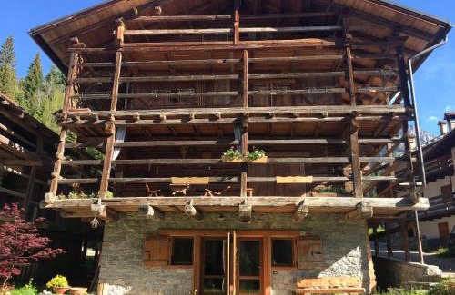 Falcade Apartment | Discover Chalet nel cuore delle Dolomiti: Rated 9.6/10