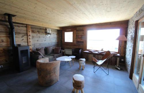 Font-Romeu-Odeillo-Via Ski Chalet | Chalet Nobel Center City: Family-Friendly 4-Bedroom Retreat