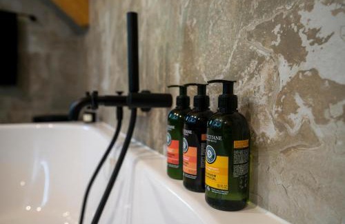 Albeck Ski Chalet | Discover Chalet NON-SENS by L'Occitane: 10/10 Guest Rated