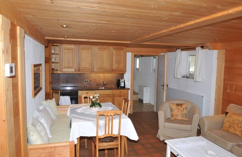 Gstaad Apartment | Inviting Chalet Nyati: Lake Views & Spa Retreat Awaits