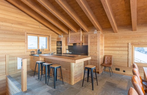Nendaz Ski Chalet | Experience Chalet Oak Tree: Ski-in/Out with Sauna & Spa