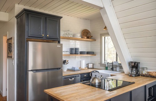 Chalet Village Ski Chalet | Chalet on Ski Mountain - Stunning Views of Mount LeConte - Right in Gatlinburg!