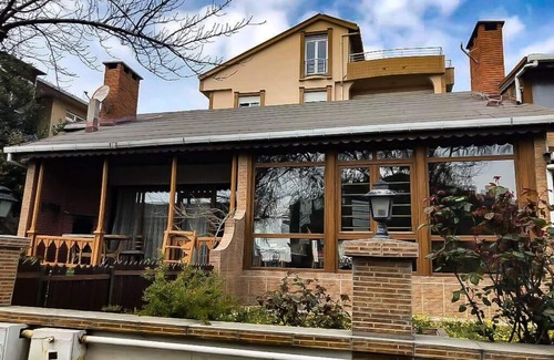 Buyukcekmece District Ski Chalet | Beachfront Chalet with Private Garden Retreat Awaits You