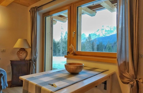 Falcade Ski Chalet | Top-Rated Chalet on the Meadows - Studio Anna with Kitchen