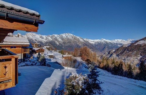 Riddes Ski Chalet | Experience Chalet Orchidee - La Tzoumaz with Lake Views