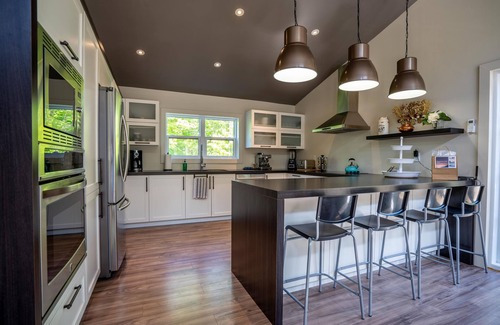Mandeville Ski Chalet | Chalet Orion: Lake Hénault Access with Spa & Family Amenities