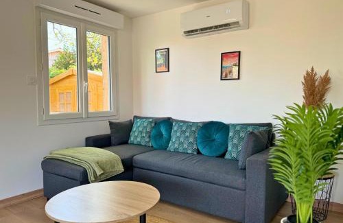 Biscarrosse Ski Chalet | Serene Chalet Paisible Near the Lake - Family Friendly Getaway