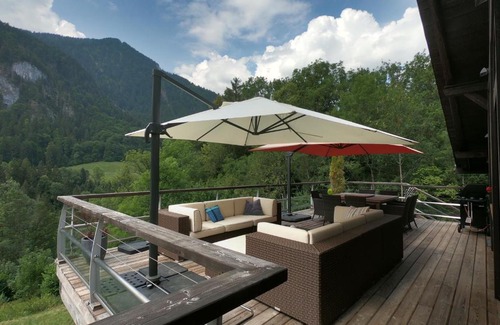 Saint-Jean-dʼAulps Ski Chalet | Chalet Peillex: Highly Rated Family-Friendly Getaway