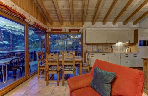 Mayens-de-Riddes Ski Chalet | Inviting Chalet Petite Arvine: Family-Friendly Getaway