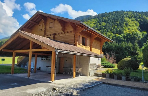 Bernex Ski Chalet | Chalet 'Phidel - 11 Personnes' with Mountain View, Private Terrace and Wi-Fi