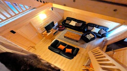 Puy-Saint-Vincent Ski Chalet | Chalet Pierre-puy-saint-vincent 1400 - Magnifique Chalet de 12 couchages proche des pistes MAE-6891