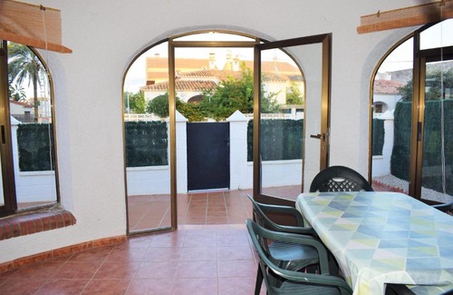 Oliva Ski Chalet | Family-Friendly Chalet Playa Pau Pi with Great Reviews
