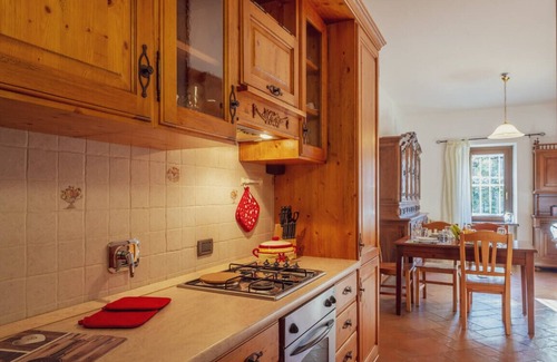 Courmayeur Apartment | Chalet Pontal 1: Wifi, Parking & Family-Friendly Amenities