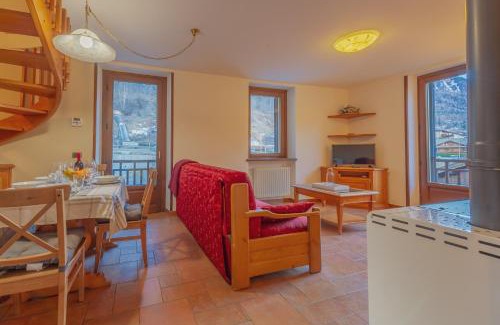 Entreves Apartment | Discover Chalet Pontal 7: Family-Friendly Getaway in Courmayeur