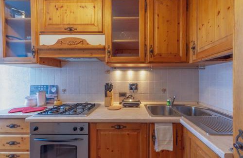 Entreves Apartment | Discover Chalet Pontal 7: Family-Friendly Getaway in Courmayeur