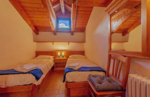 Entreves Apartment | Discover Chalet Pontal 7: Family-Friendly Getaway in Courmayeur
