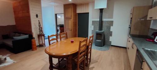 Xonrupt-Longemer Ski Chalet | Oceanfront Retreat: Mon Cocon for Family-Friendly Getaways