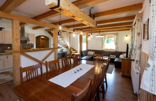Polje Ski Chalet | Cozy Chalet Pr Dobravc - 9.8 Rated, Pet & Child Friendly