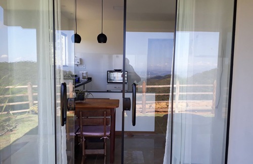Rio Preto Ski Chalet | Experience Chalet Privilégio do Mato Limpo with Pool & Spa
