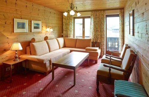 Lech am Arlberg Apartment | Family-Friendly Chalet Rüfikopf with Kitchen Amenities