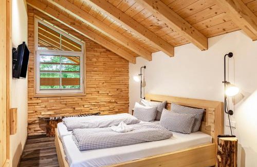 Farchant Ski Chalet | Experience Chalet Rauschn 3: Pet & Child Friendly Escape