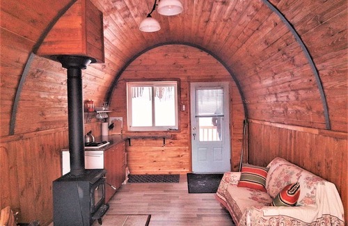 Sainte-Beatrix Cabin | Discover Chalet Refuge La Rosalie: Your Perfect Getaway