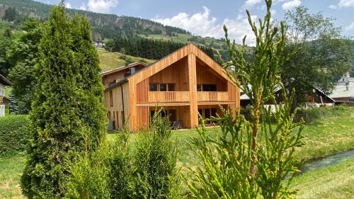 Sillian Ski Chalet | Unforgettable Chalet Refugium Dolomiten - 4-Star Family Retreat