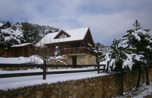 Koutsi Ski Chalet | Discover Family-Friendly Comfort at Chalet Regina