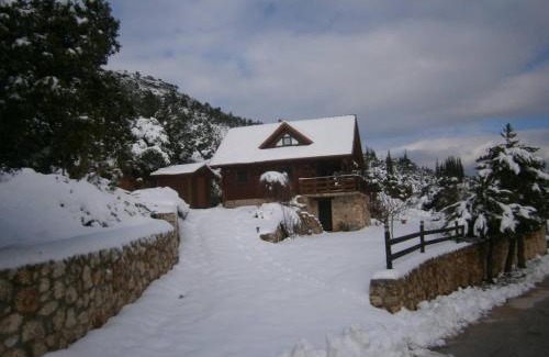 Koutsi Ski Chalet | Discover Family-Friendly Comfort at Chalet Regina