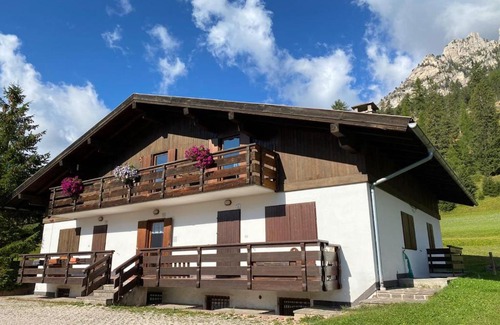 San Giovanni di Fassa Apartment | Oceanfront Chalet Relax: Guest Rated 9.5/10 & Family Friendly