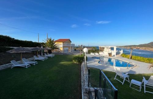 Miengo House | Beachfront Chalet Robayera with Spa & Pool Access