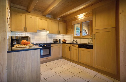 Saint-Jean-dʼAulps Ski Chalet | Chalet Roche de Pierre - enjoy mountain views and spa - OVO Network