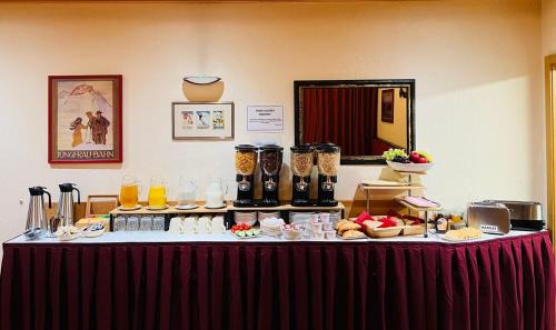 Lauterbrunnen Bed & Breakfast | Discover Chalet Rosa B&B: Family-Friendly Retreat