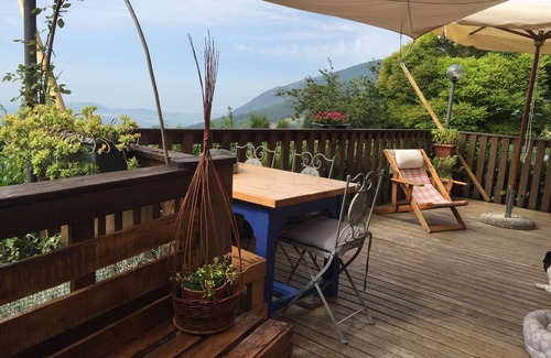 Spiazzi Ski Chalet | Chalet Rosa: Scenic Retreat with Pet-Friendly Amenities
