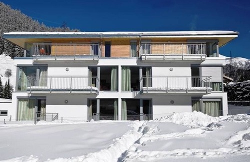 Sankt Anton am Arlberg Apartment | Chalet Schloßkopf "Rendl" with Ocean View & Pet-Friendly Stay