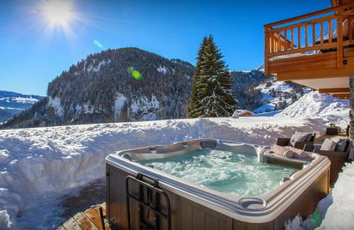 La Giettaz Ski Chalet | Experience Chalet Sabaroc - Pet Friendly with Hot Tub