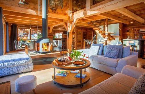 La Giettaz Ski Chalet | Experience Chalet Sabaroc - Pet Friendly with Hot Tub