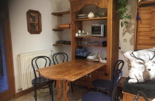 Forville Apartment | Discover Pet-Friendly Comfort at Chalet Saint-Chaffrey