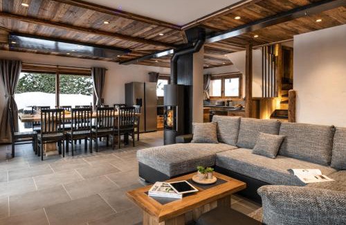 Champagny-en-Vanoise Ski Chalet | Indulge at Chalet Saint Maurice: Private Pool & Hot Tub