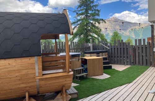 La Condamine-Chatelard Hotel | Relaxing Retreat at Chalet Sainte Anne with Spa & Pool