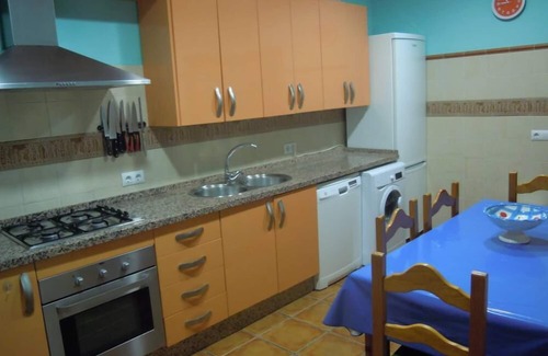 Sanlucar la Mayor House | Pet-Friendly Chalet with Private Pool in Sanlucar de la Mayor