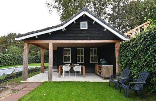 Santpoort-Zuid Ski Chalet | Discover Chalet Santpoort-Zuid: Family-Friendly Retreat