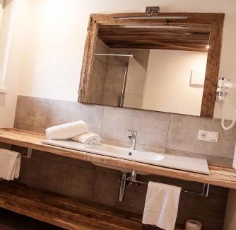 Terento Apartment | Experience Chalet Schmied: Oceanfront Retreat with Spa