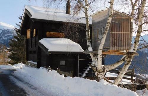 Bellwald Apartment | Chalet Schneeflöckli: Perfect for Families and Pet Lovers